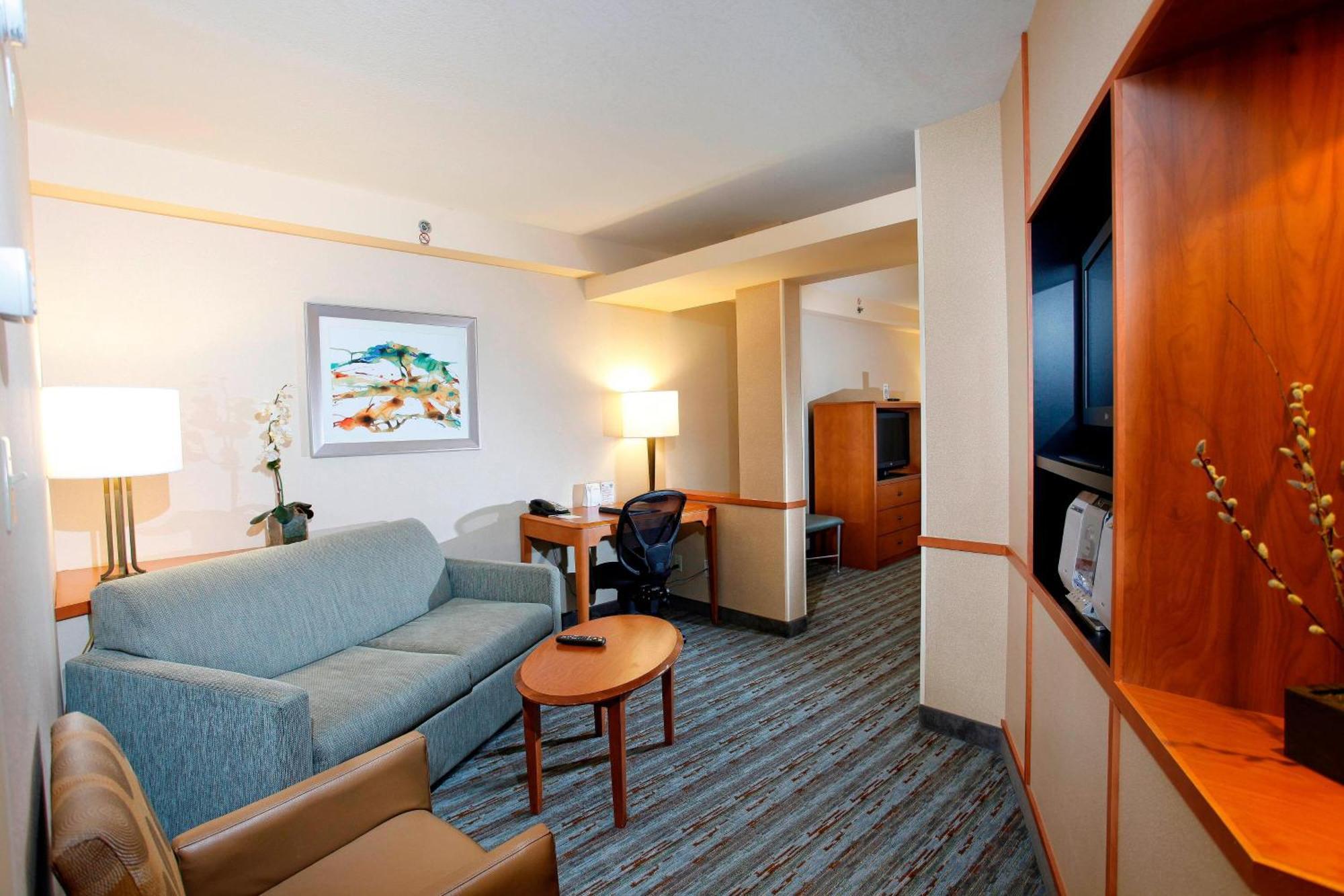 Marriott Fairfield Sudbury Hotel Bagian luar foto