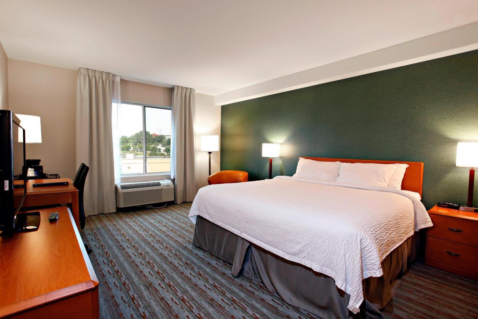 Marriott Fairfield Sudbury Hotel Bagian luar foto