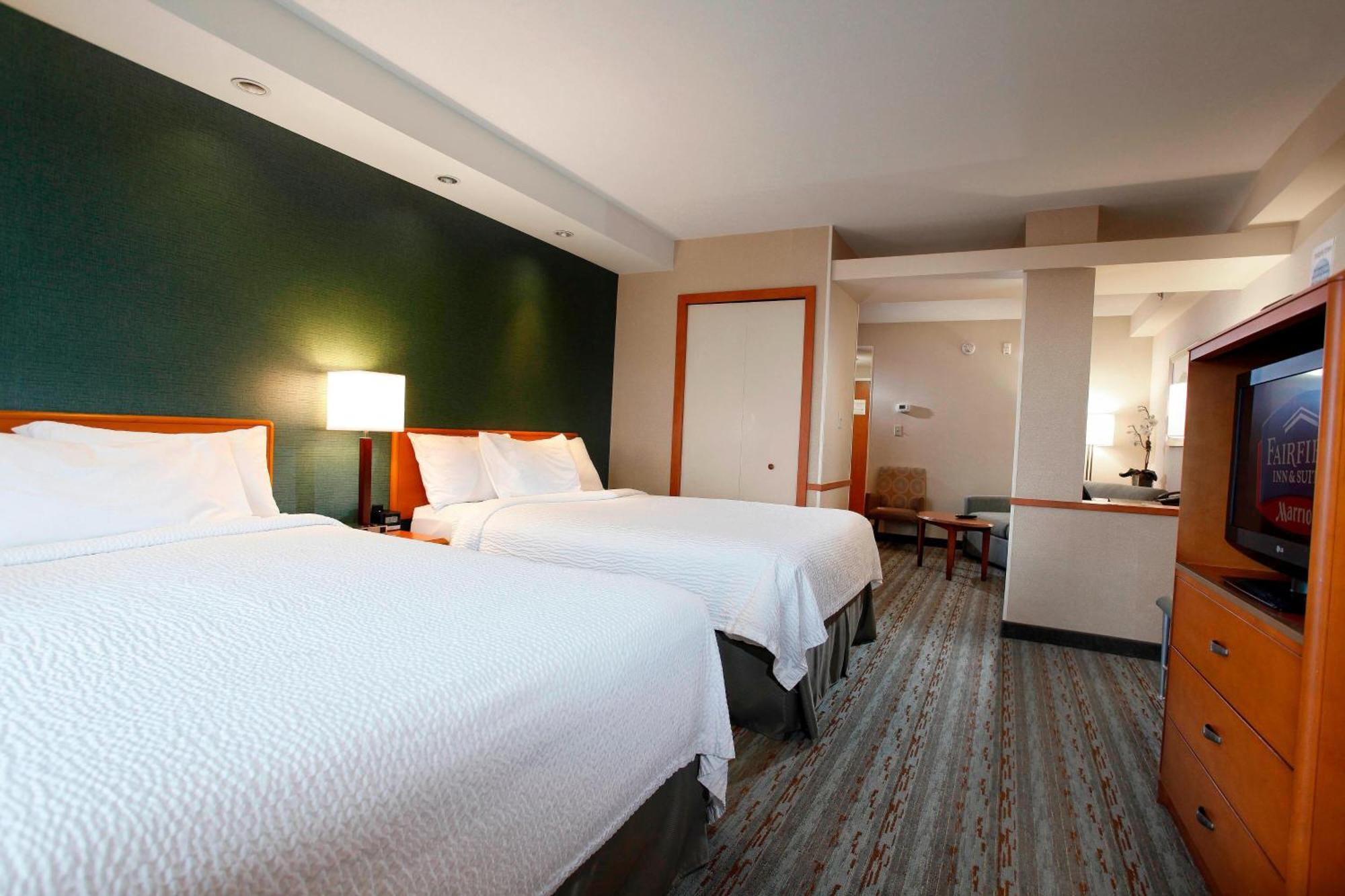 Marriott Fairfield Sudbury Hotel Bagian luar foto